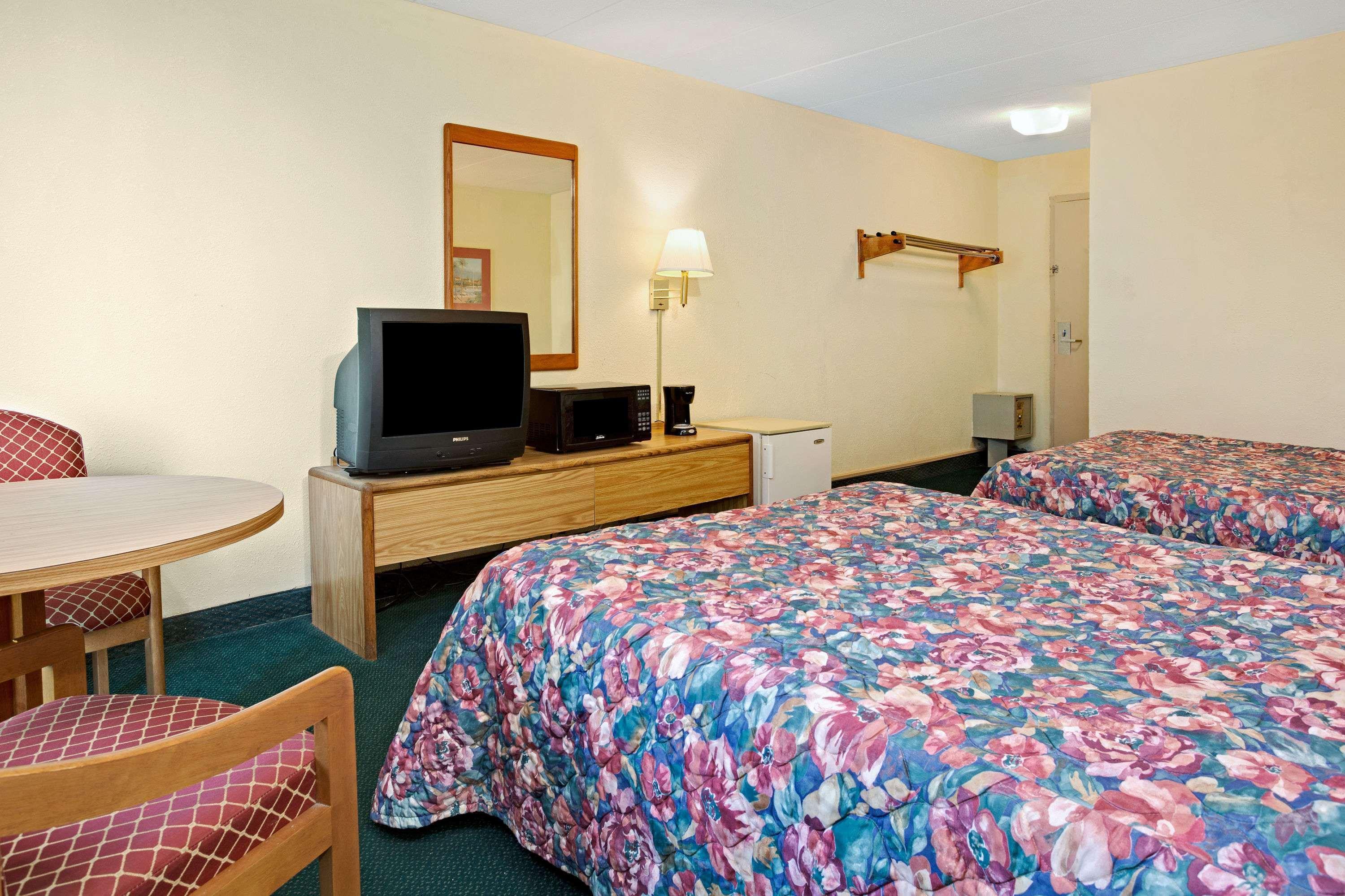 Days Inn By Wyndham Sharonville Luaran gambar